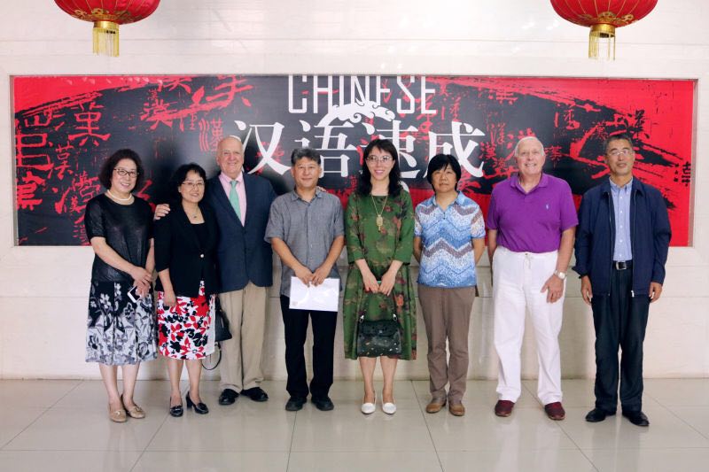 [:zh]哈佛财智与对外经济贸易大学，北京语言大学分别签署来华国际留学代理协议[:en]Harvard Wealth Strategy and Management signed the agency agreement for international students studying in China with UIBE and BLCU.  [:]